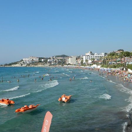 Kibar Apart Pansiyon Kusadasi Exterior foto