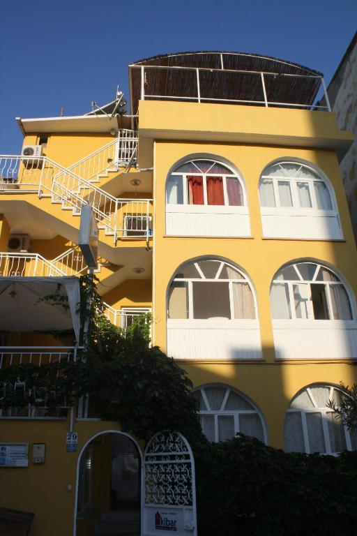 Kibar Apart Pansiyon Kusadasi Exterior foto