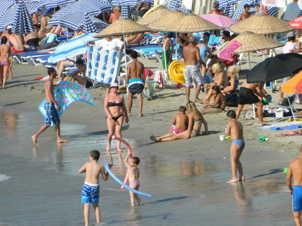 Kibar Apart Pansiyon Kusadasi Exterior foto