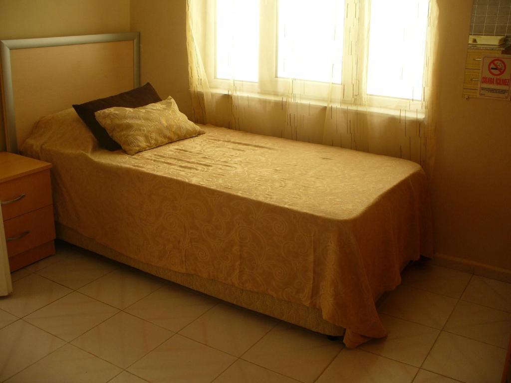 Kibar Apart Pansiyon Kusadasi Habitación foto